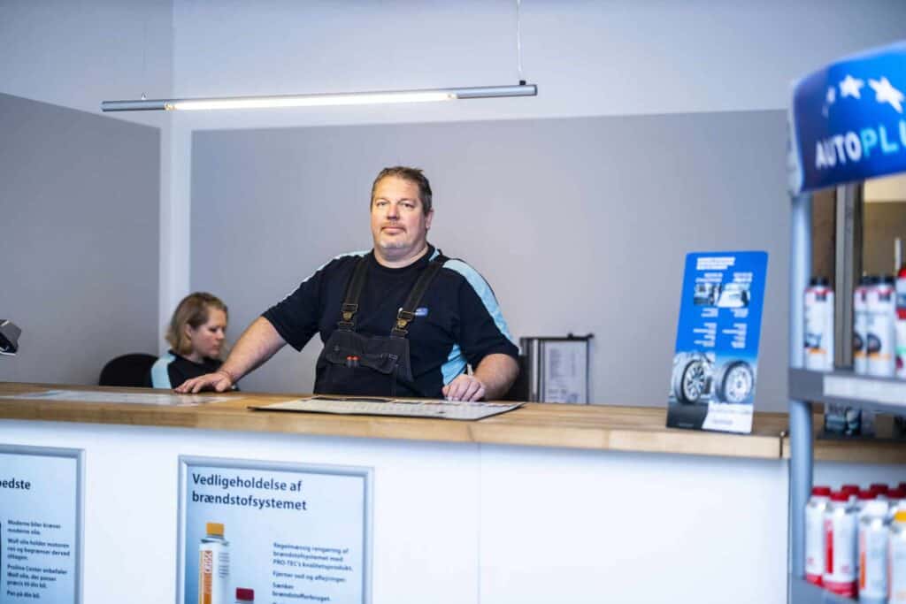 Medarbejder ved skrænten
